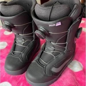 VANS ENCORE PRO WOMEN'S SNOWBOARD BOOTS 2023